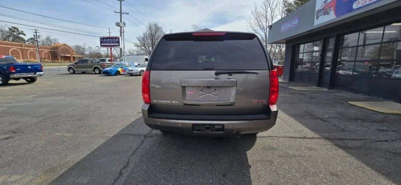 2014 GMC Yukon 3rd Gen - Image 2 of 9