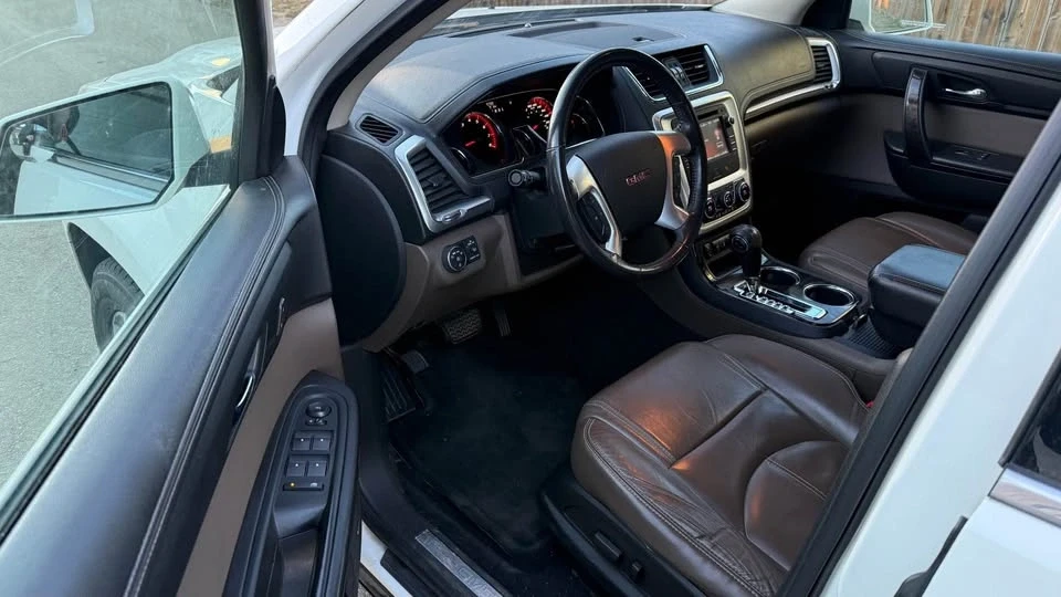 2014 GMC Acadia - Image 9 of 18