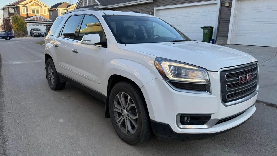2014 GMC Acadia - Image 2 of 18