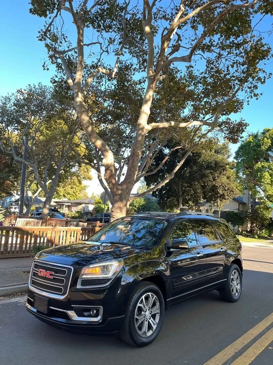 2014 GMC Acadia - Image 2 of 17