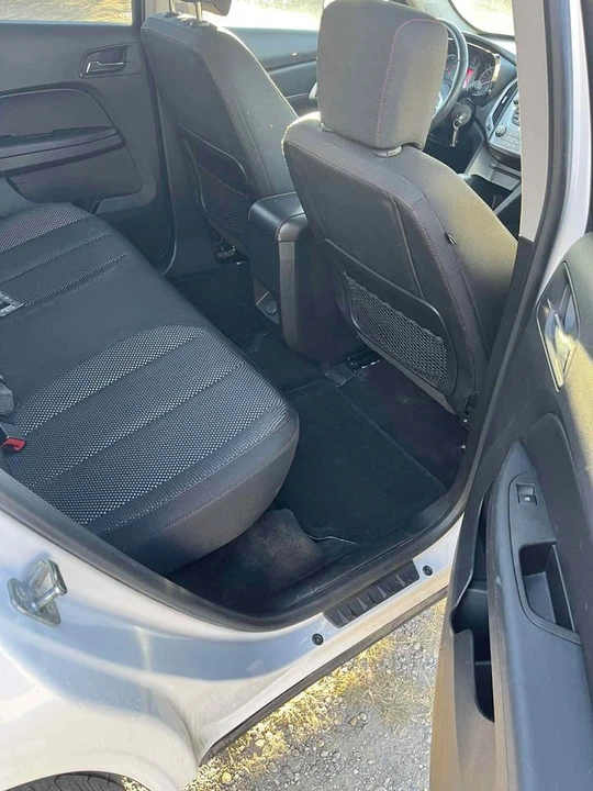 2014 GMC Terrain - Image 11 of 16