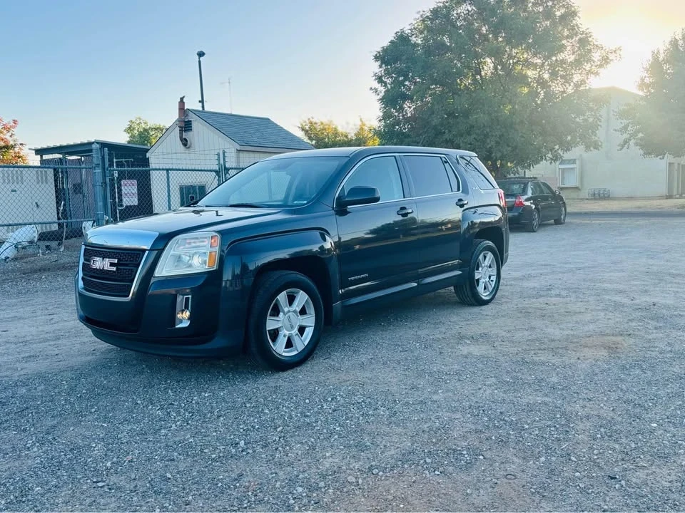 2014 GMC Terrain - Image 2 of 16
