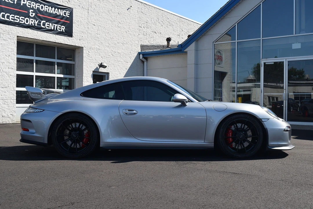 2014 Porsche 991 GT3 - Image 2 of 9
