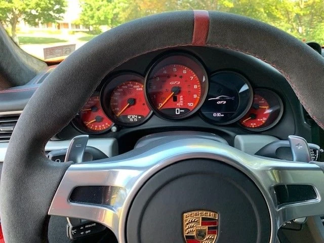 2014 Porsche 991 GT3 - Image 27 of 31