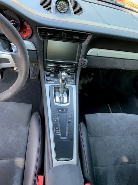 2014 Porsche 991 GT3 - Image 28 of 31