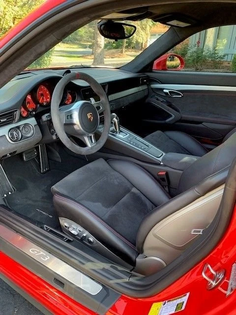 2014 Porsche 991 GT3 - Image 29 of 31