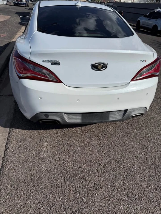 2014 Hyundai Genesis - Image 3 of 3