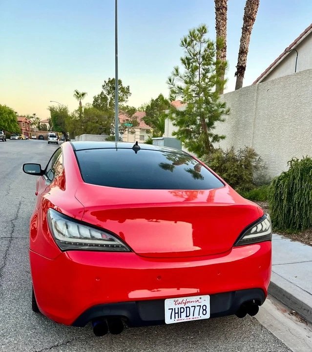 2014 Genesis - Image 2 of 11