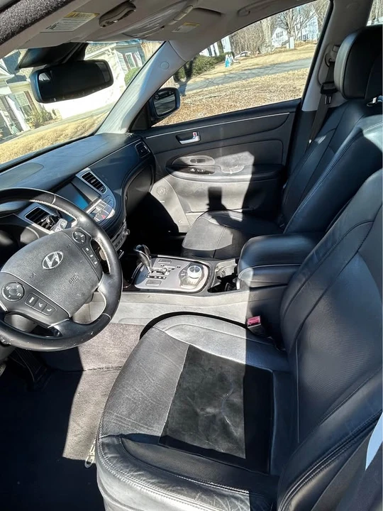 2014 Hyundai Genesis - Image 3 of 6
