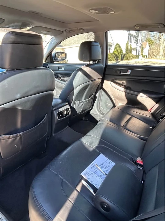 2014 Hyundai Genesis - Image 4 of 6