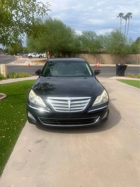 2014 Hyundai Genesis - Image 4 of 10