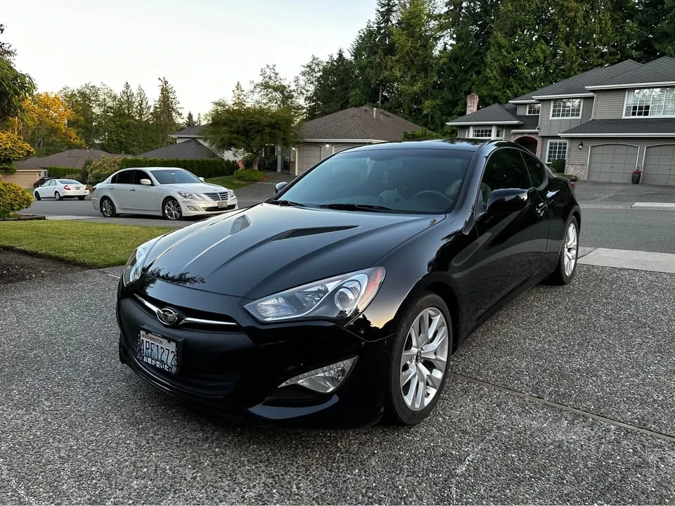 2014 Genesis - Image 6 of 9