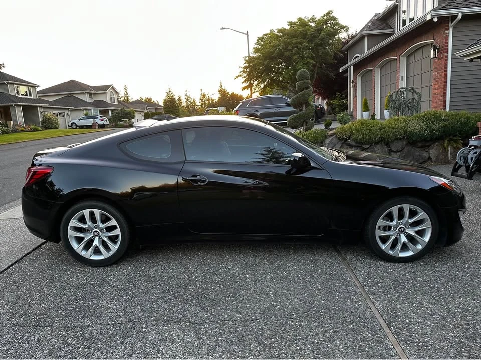 2014 Genesis - Image 5 of 9