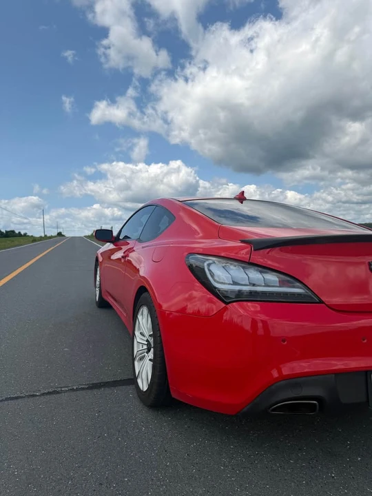 2014 Genesis - Image 3 of 11