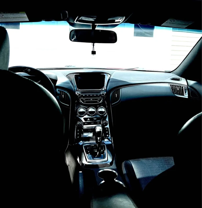 2014 Genesis - Image 6 of 11