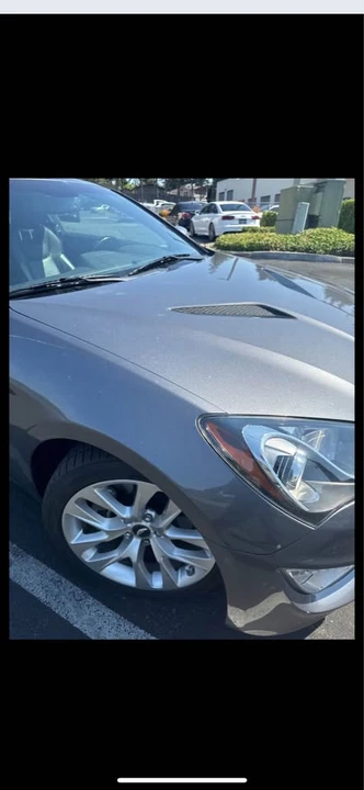 2014 Genesis - Image 12 of 20