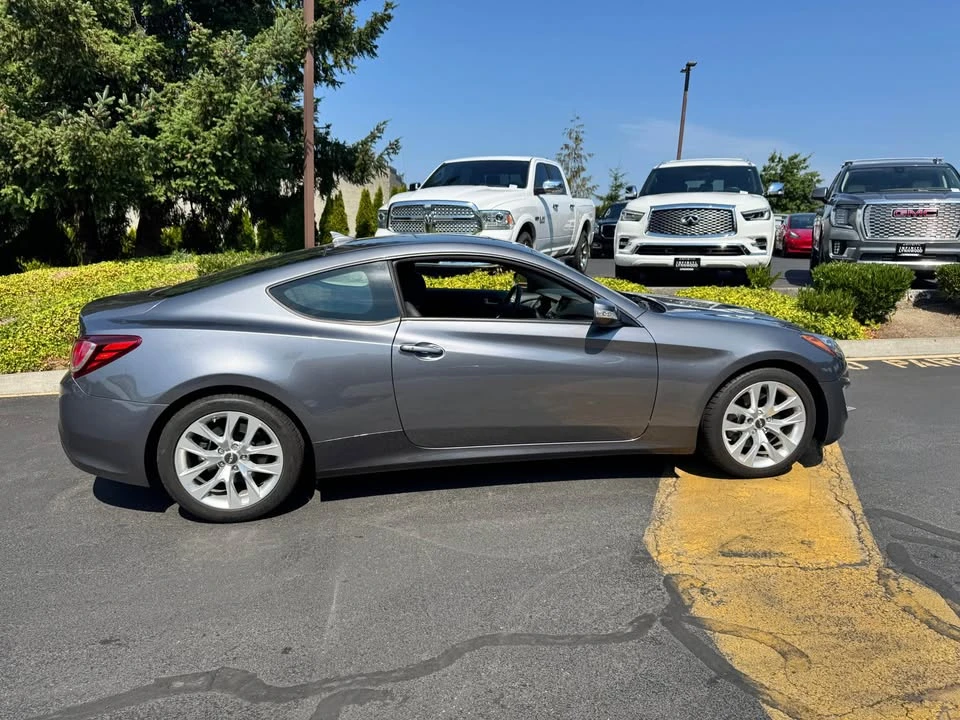 2014 Genesis - Image 5 of 20