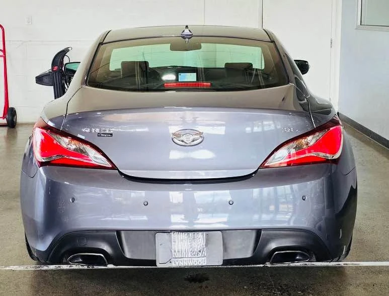 2014 Genesis - Image 16 of 20