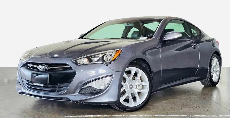 2014 Genesis - Image 13 of 20