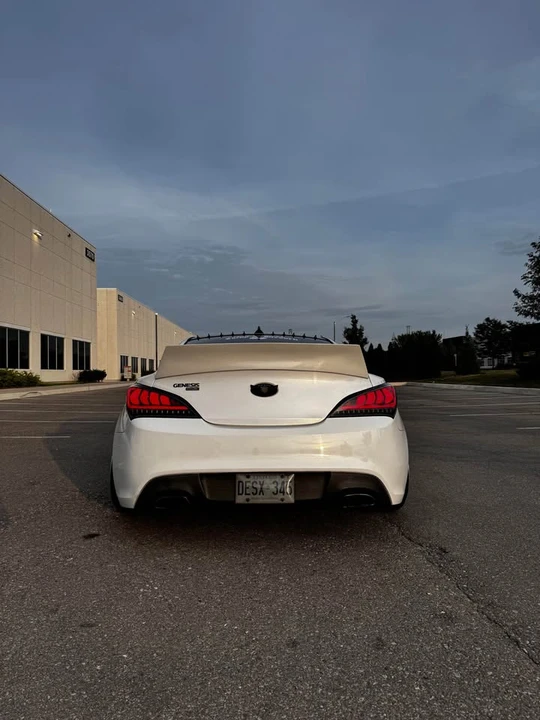 2014 Hyundai Genesis - Image 2 of 16