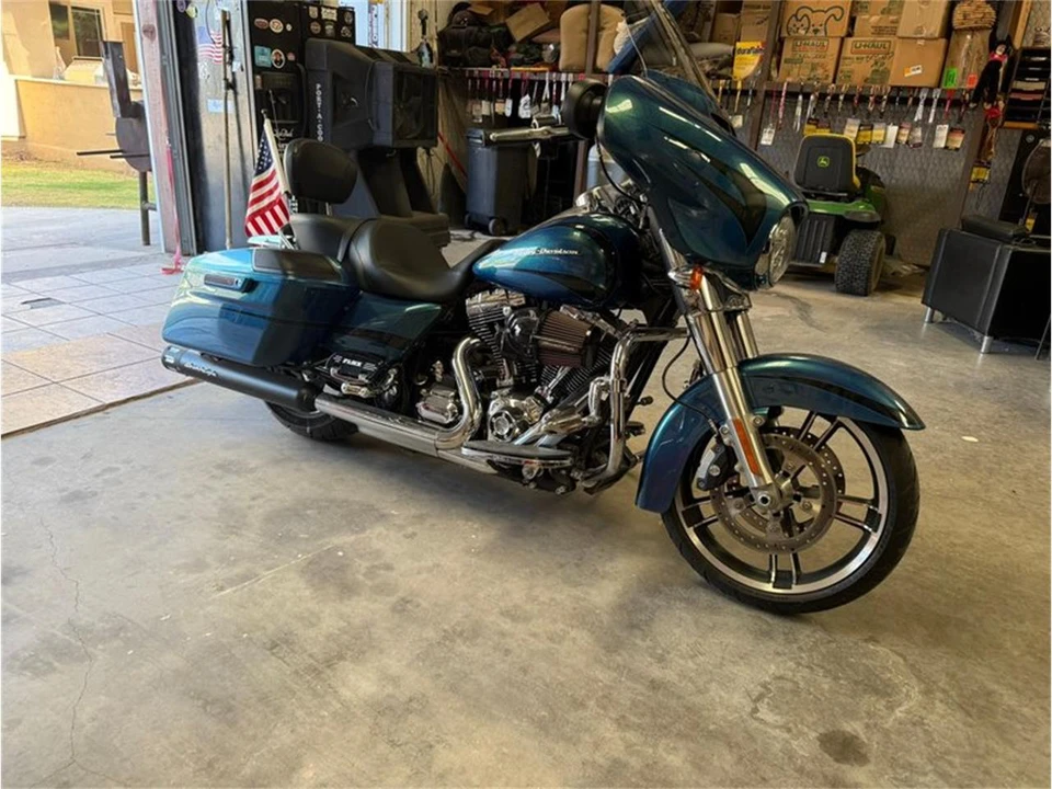 2014 Harley-Davidson Touring Twin Cam - Image 2 of 15