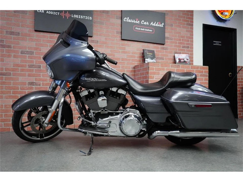 2014 Harley-Davidson - Image 5 of 31