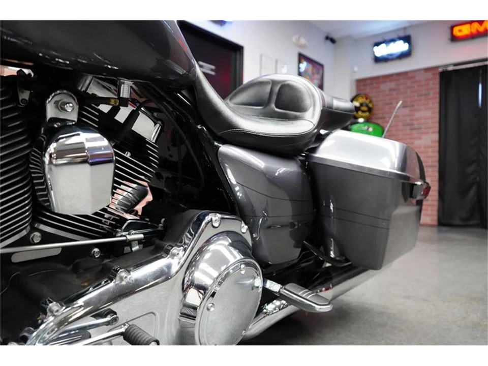 2014 Harley-Davidson - Image 24 of 31