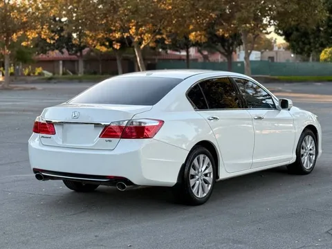 2014 Honda Accord 9th Gen - Image 2 of 3