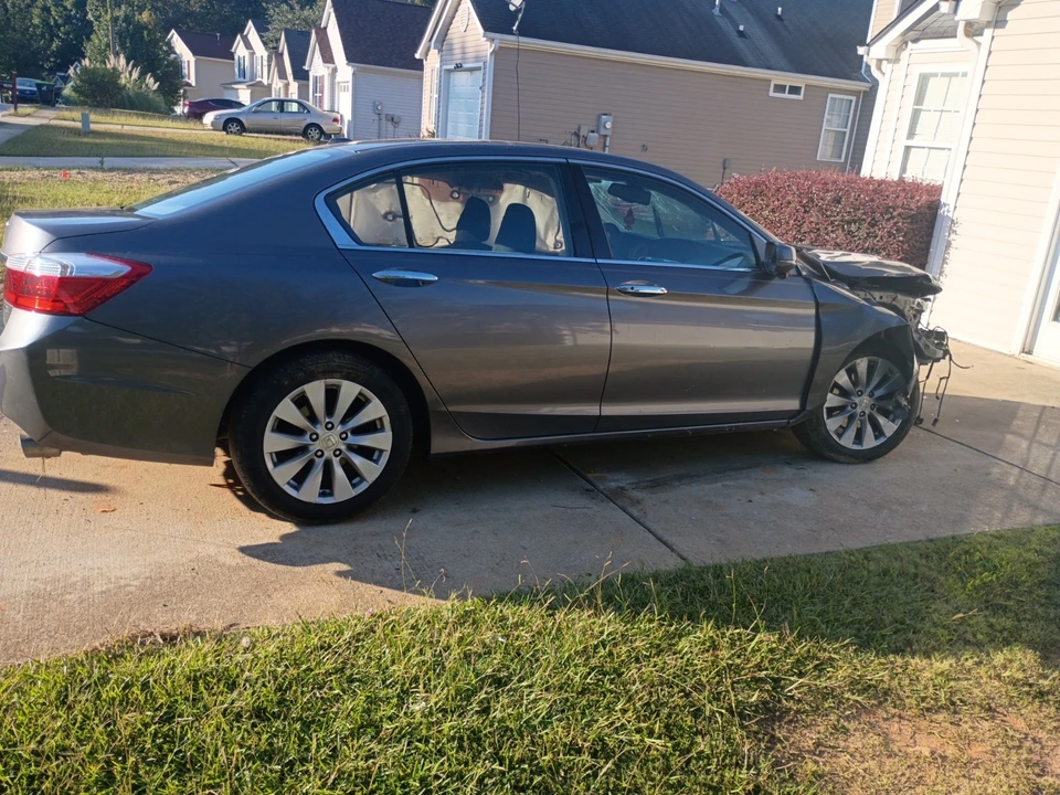 2014 Honda Accord 9th Gen - Image 2 of 6