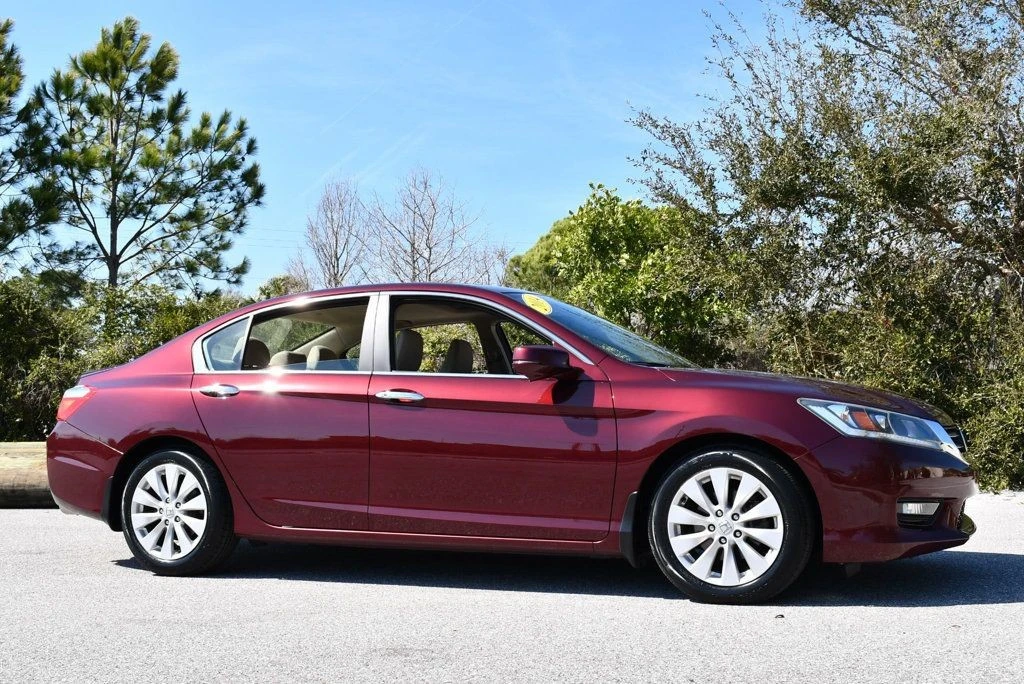 2014 Honda Accord 9th Gen - Image 8 of 31