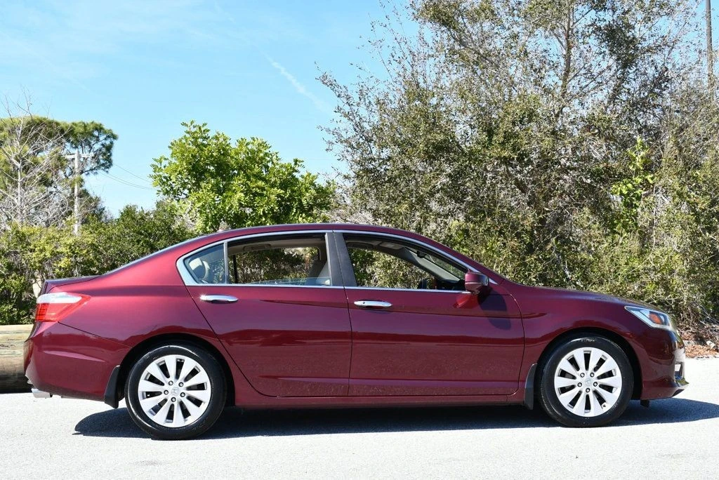 2014 Honda Accord 9th Gen - Image 7 of 31