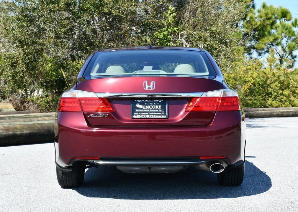 2014 Honda Accord 9th Gen - Image 5 of 31