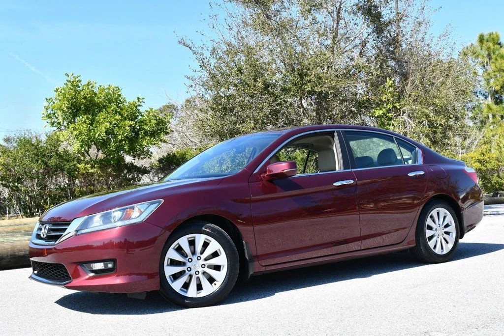 2014 Honda Accord 9th Gen - Image 2 of 31