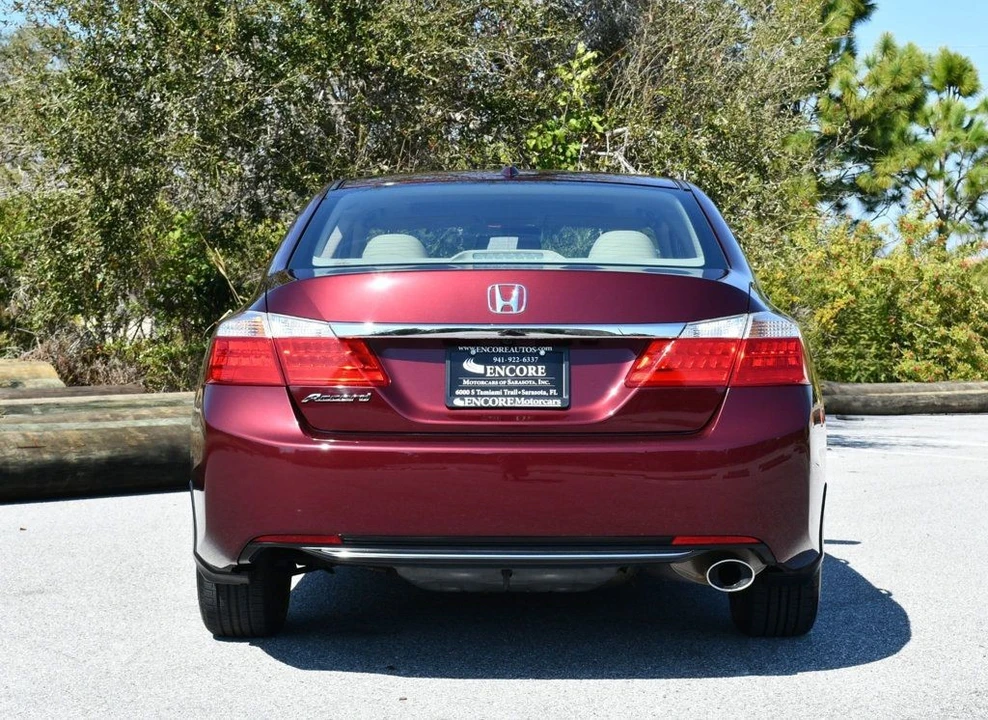 2014 Honda Accord 9th Gen - Image 26 of 31