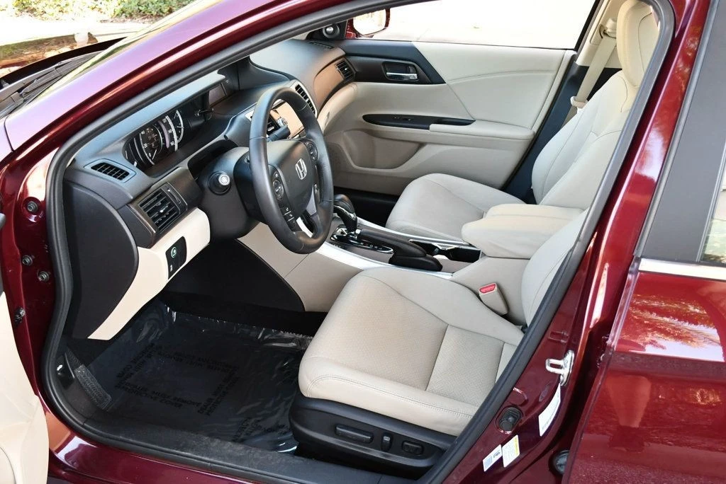 2014 Honda Accord 9th Gen - Image 14 of 31