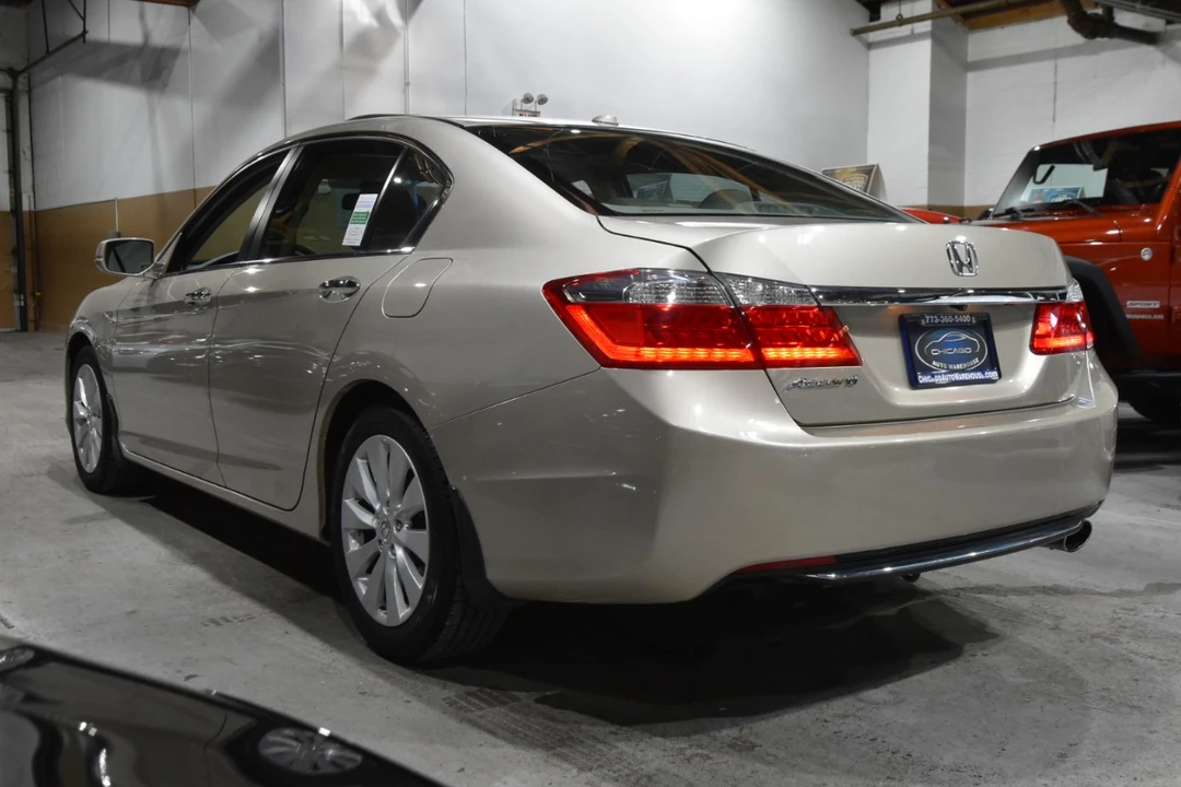 2014 Honda Accord 9th Gen - Image 10 of 21