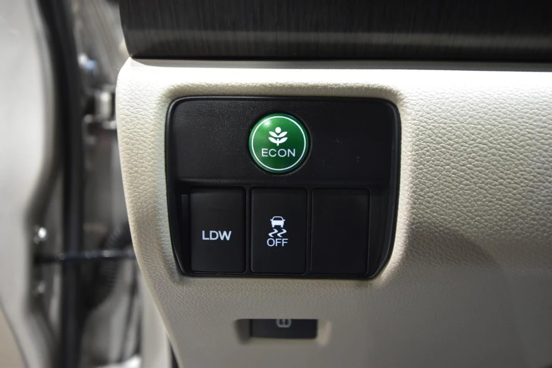 2014 Honda Accord 9th Gen - Image 15 of 21