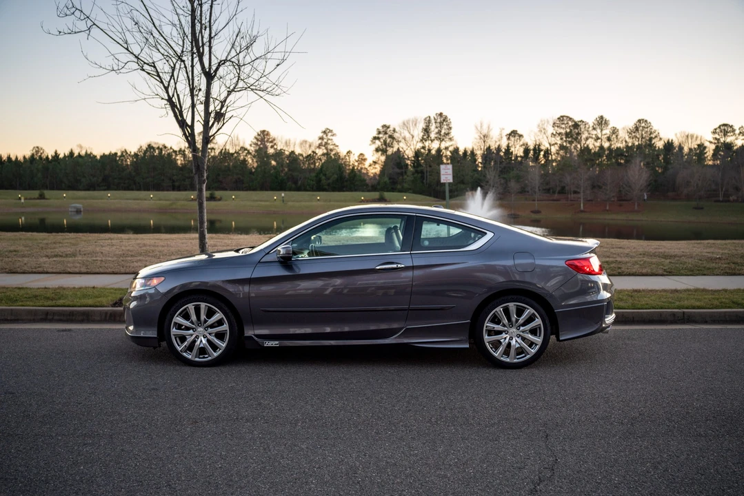 2014 Honda Accord 9th Gen - Image 10 of 31