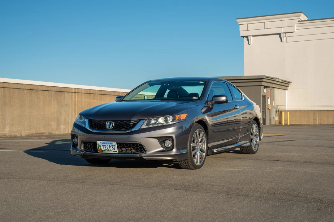 2014 Honda Accord 9th Gen - Image 3 of 31
