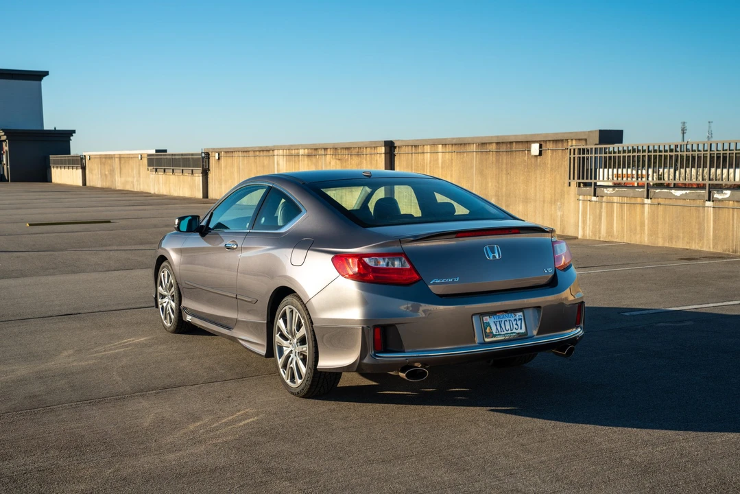 2014 Honda Accord 9th Gen - Image 14 of 31