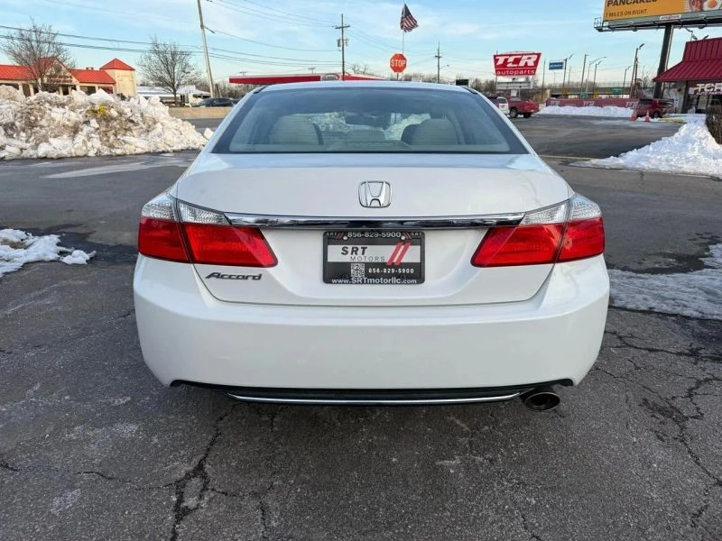 2014 Honda Accord 9th Gen - Image 7 of 12