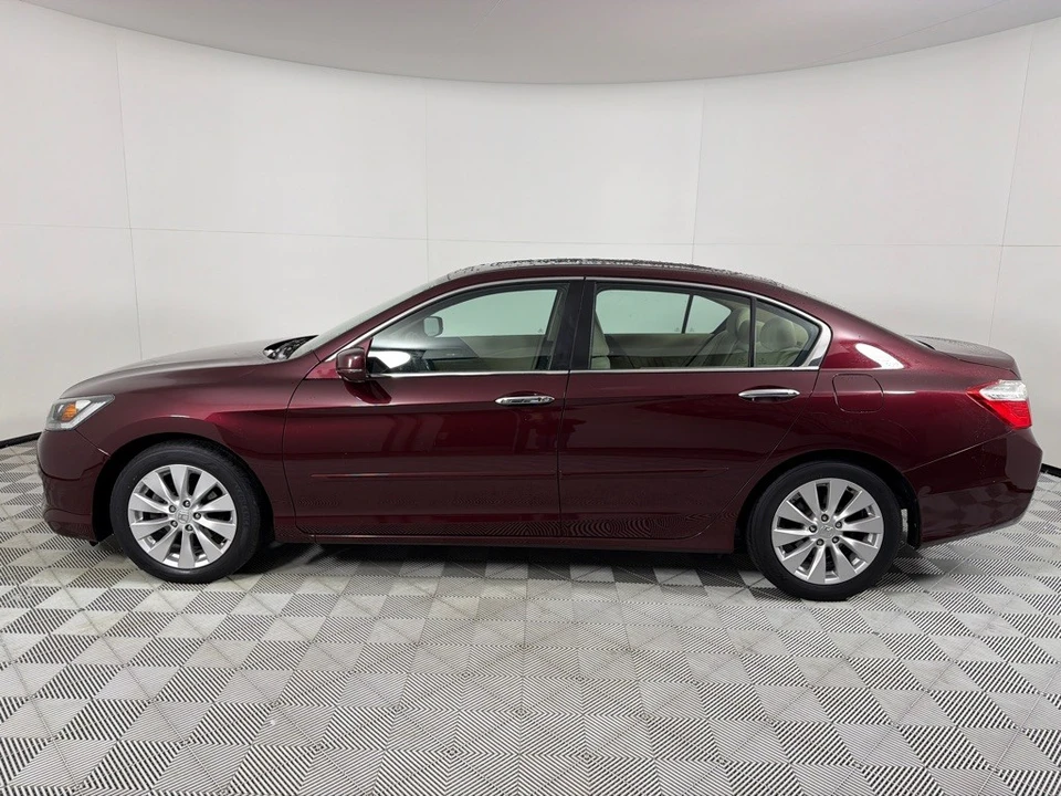 2014 Honda Accord 9th Gen - Image 8 of 12