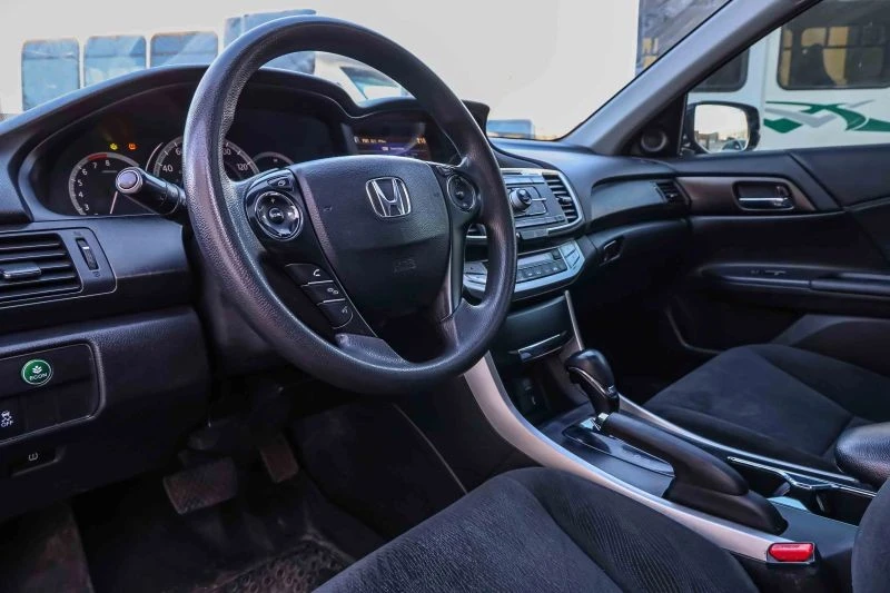 2014 Honda Accord 9th Gen - Image 7 of 12