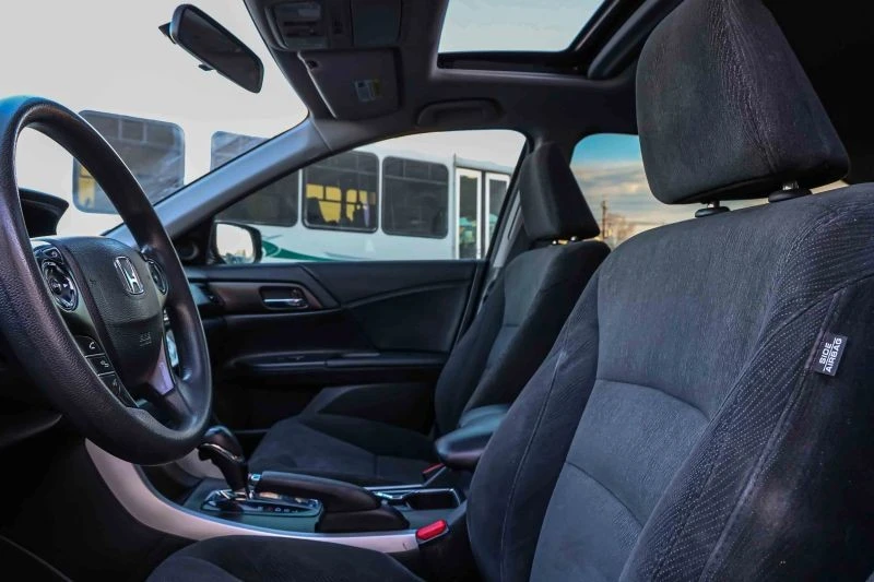 2014 Honda Accord 9th Gen - Image 9 of 12