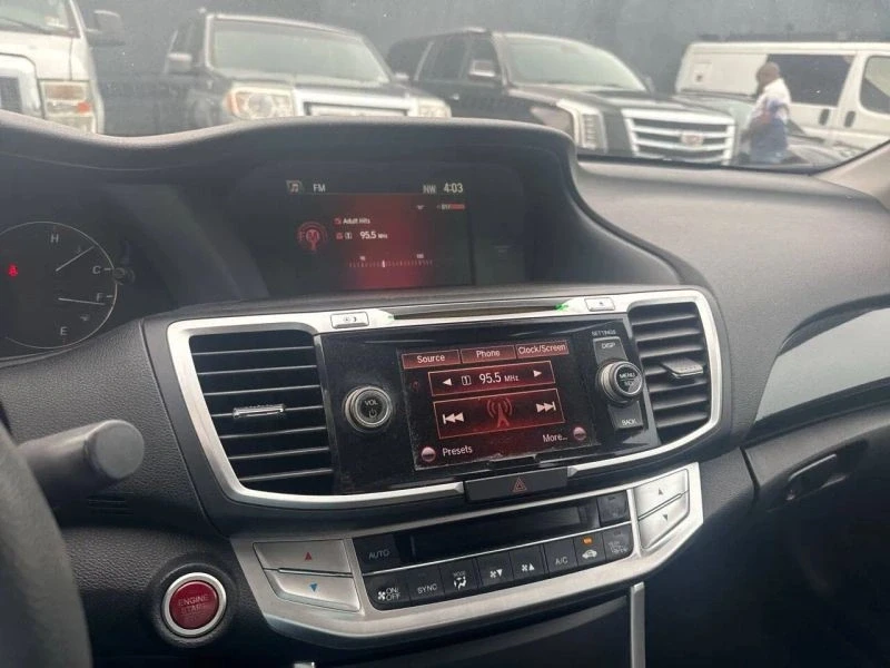 2014 Honda Accord 9th Gen - Image 11 of 12