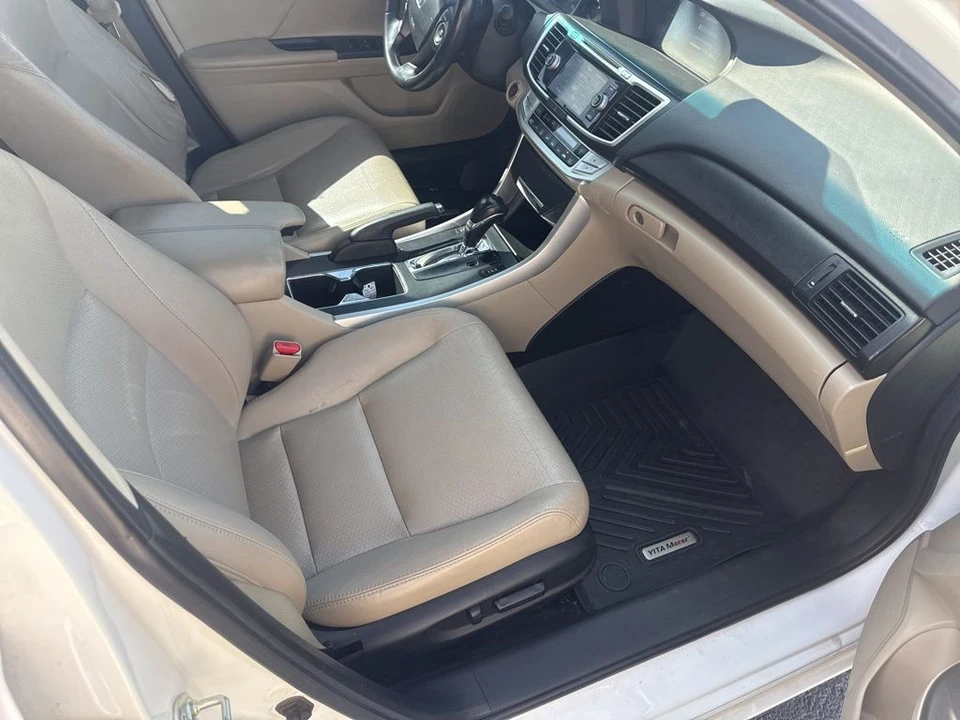 2014 Honda Accord 9th Gen - Image 18 of 21