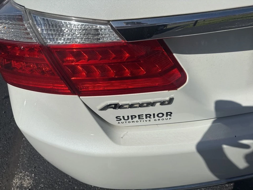 2014 Honda Accord 9th Gen - Image 11 of 21
