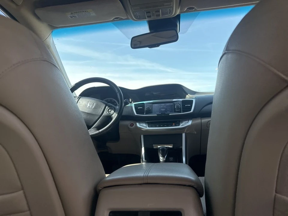 2014 Honda Accord 9th Gen - Image 17 of 21