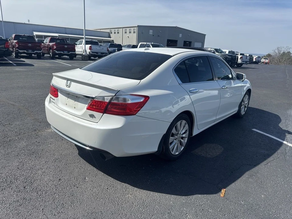 2014 Honda Accord 9th Gen - Image 5 of 21
