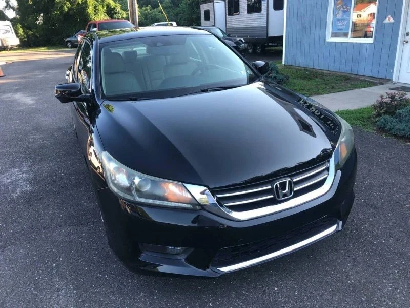 2014 Honda Accord 9th Gen - Image 3 of 12